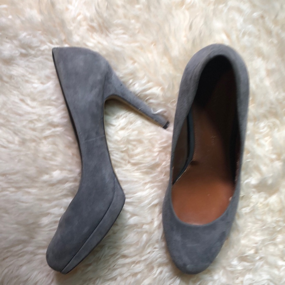 Banana Republic gray suede heels